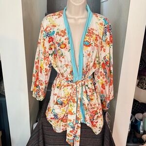 Shortie vintage floral robe
